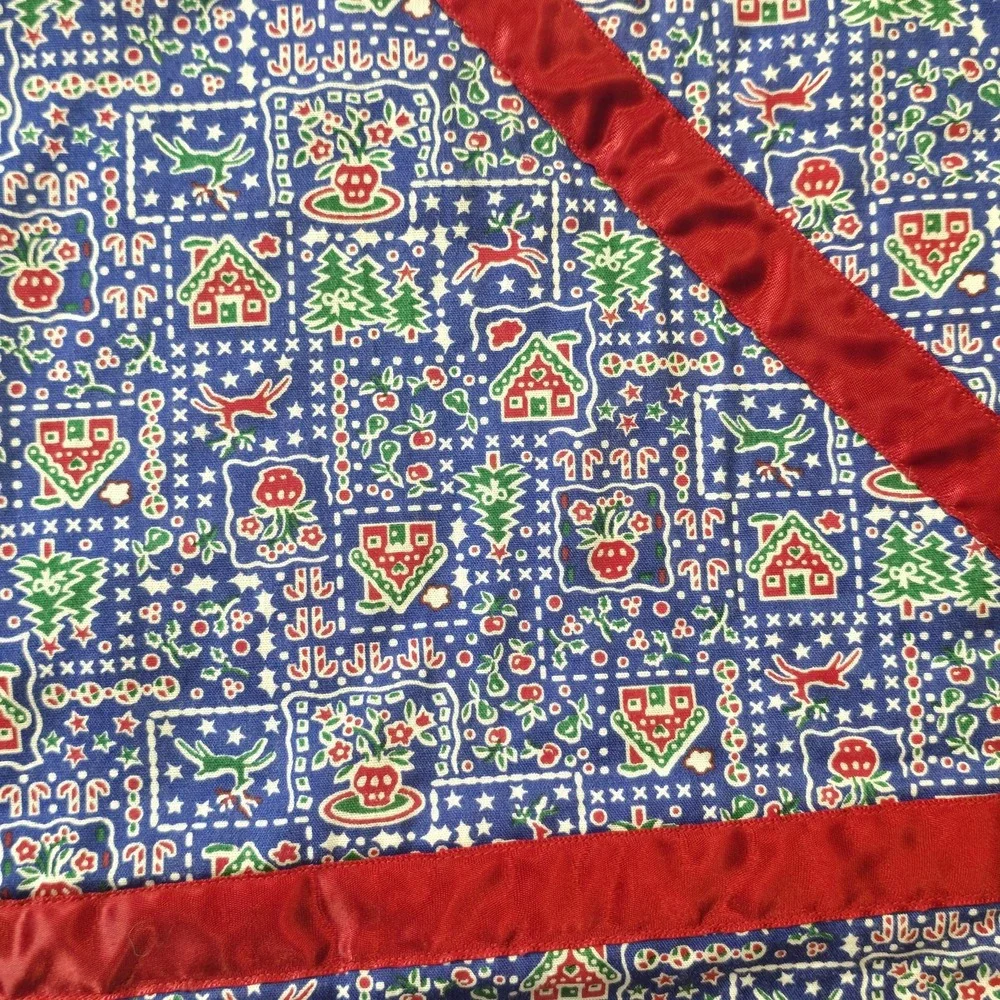 Vintage Handmade Christmas Tree Skirt 42